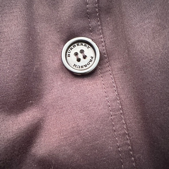 Black Burberry Trenchcoat - Picture 4 of 8